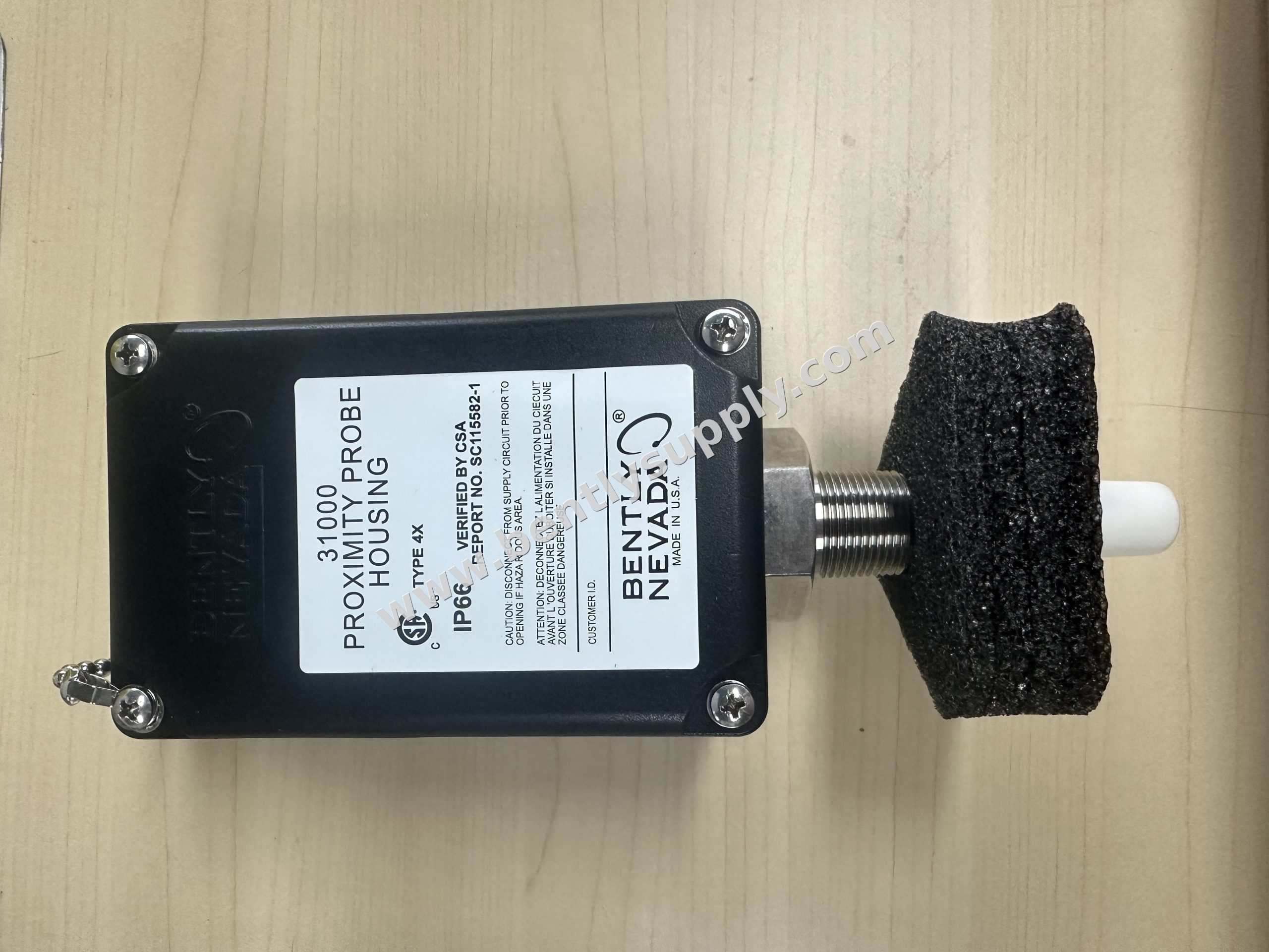 Bently Nevada 31000-16-05-00-035-02-02 Proximity Probe Housing